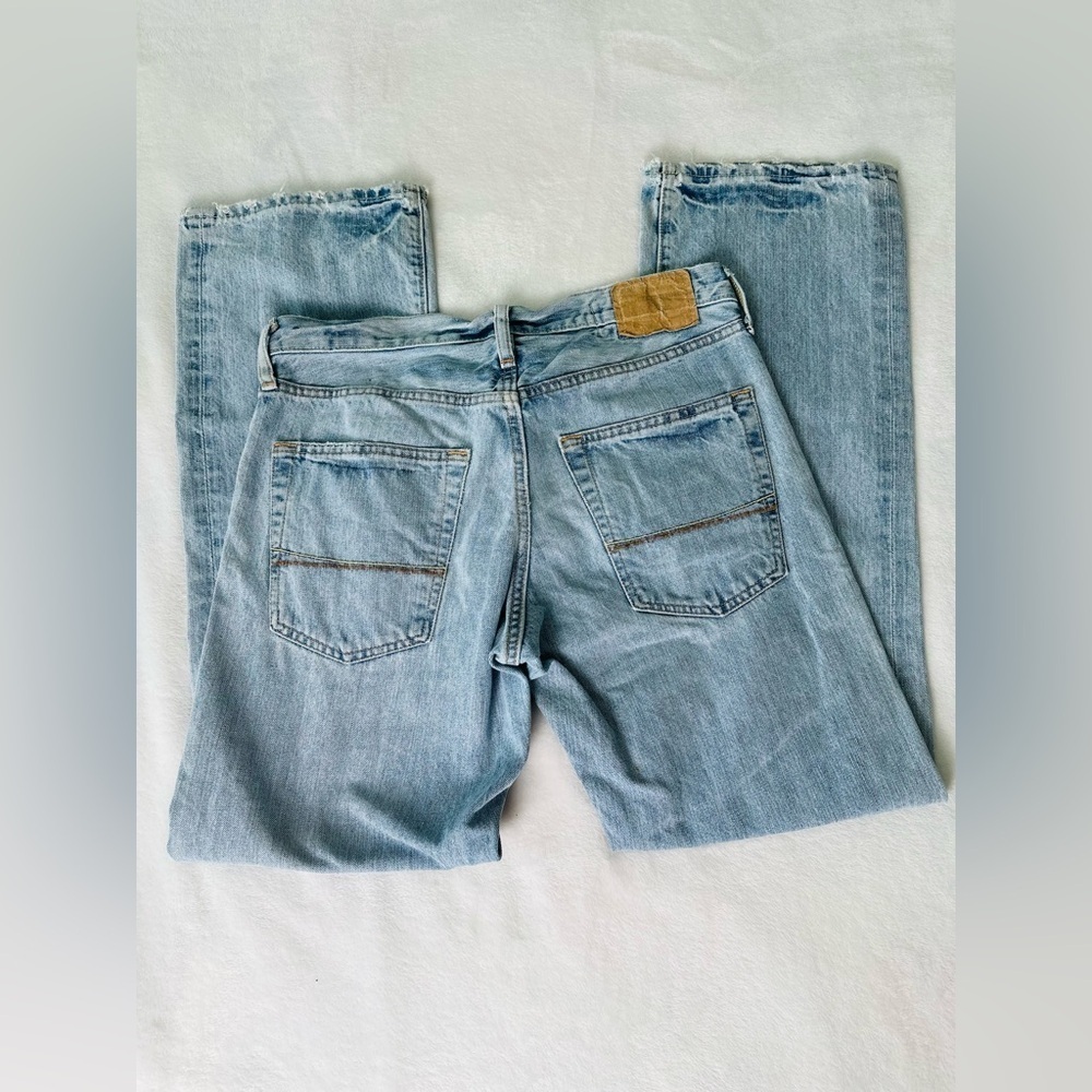 Abercrombie & Fitch Men's Light Wash Straight Cut Jeans Size 31”x 32” - Picture 4 of 11